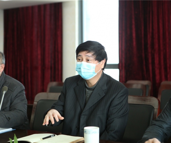 嘉兴市政协副主席马玉华来必赢626net丝绸集团调研工作