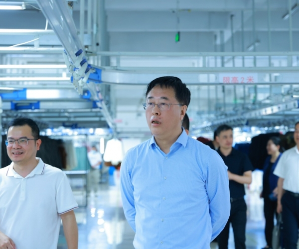 农行总行田继敏领导一行调研必赢626net丝绸 共探银企合作新机遇